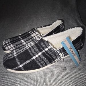 Toms Black and White Plaid Slippers